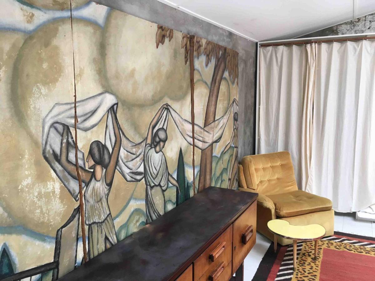Le 12 Artist Loft On The Sea Penthouse Apartment